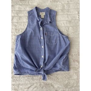 Levi’s tie up gingham tank top. Size XS